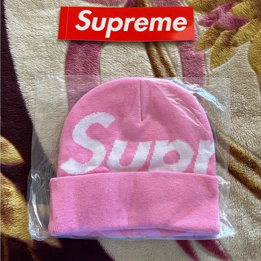 (SOLD) Big Logo Beanie Supreme